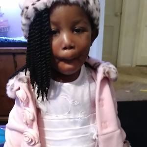 Meet your Posher, Yolanda